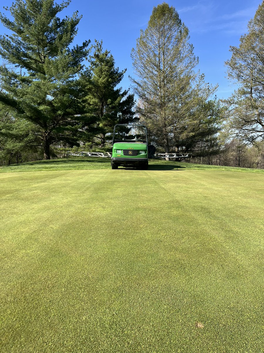 ABernzott's tweet photo. Beautiful morning here at Arbor Crossing GC. Greens spray to start the day! @BASFTurf_us @redoxgrows @earthworksturf https://t.co/YnbPrR3Tck