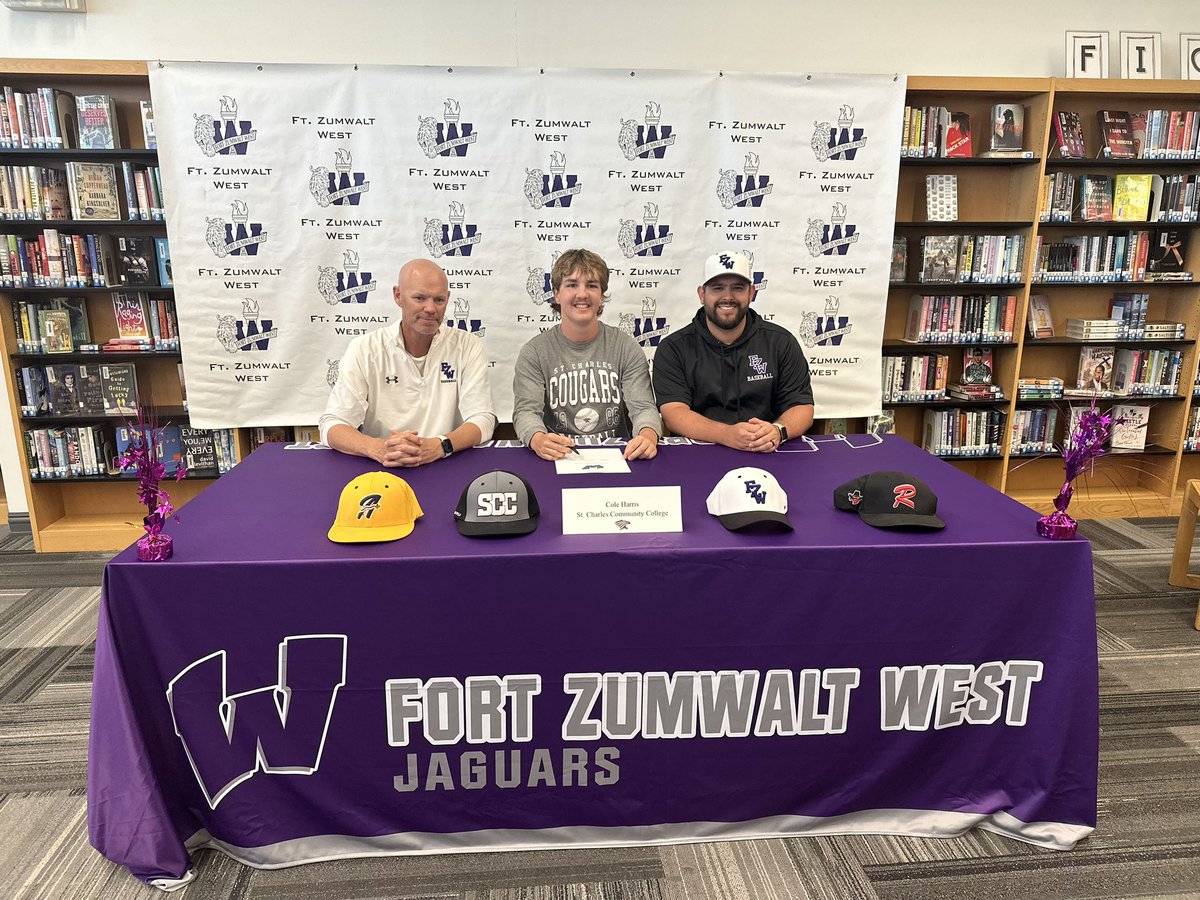 Congrats Cole Harris (RHP) on signing with St. Charles Community College! They’re getting another good one from FZW!