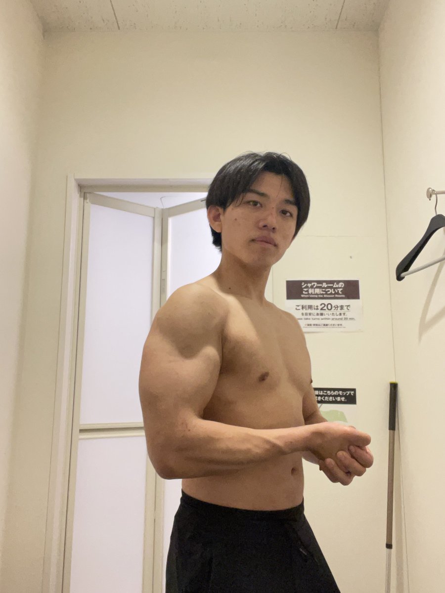 mukulee1okaniwa's tweet photo. 腕だけほんの少し戻ってきた気がします https://t.co/HEEgM8tPzo
