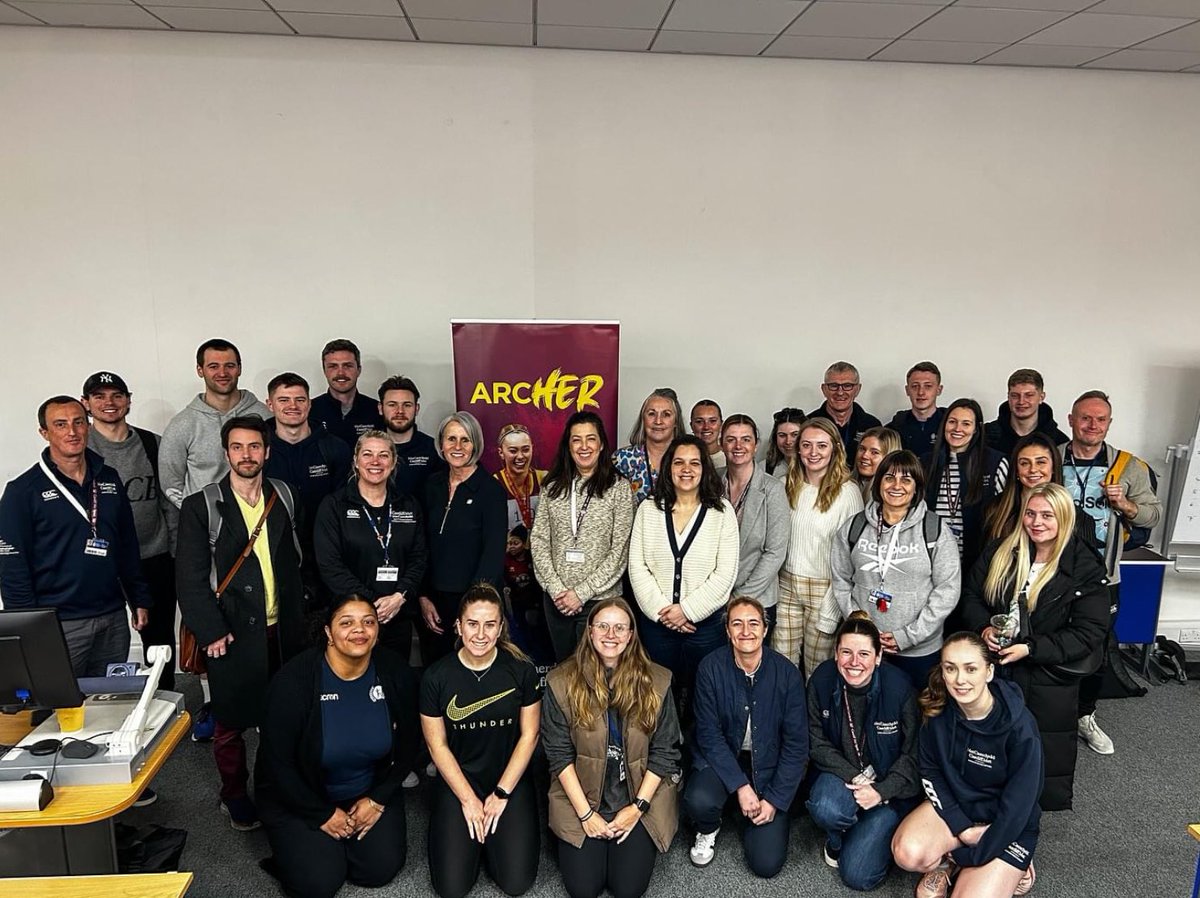 Our lecturer’s @lizzielewis8 @SuzyDrane @SebasAugMindela and students had an inspiring morning with @sueanstiss at the screening of “Game On - The Unstoppable Rise of Women’s Sport” 🎓🏉⚽️ A thought provoking Q&A and lots to discuss in the @CardiffMetSM curriculum! 🏀🎾🎓