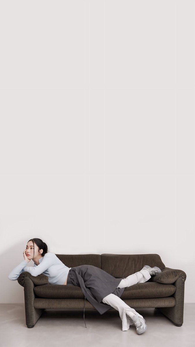 How nice! Wallpaper/ lockscreen updated!
#전여빈 #JeonYeoBeen