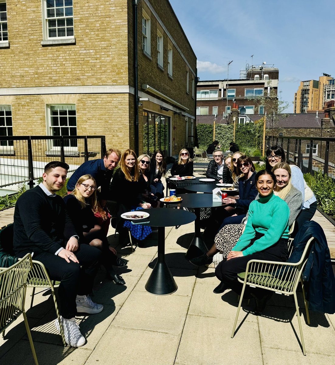 Al fresco lunch for Team <a href="/ForstersFamily/">Forsters Family</a> (or about half of the team) today on our Baker St terrace. Spring has sprung☀️