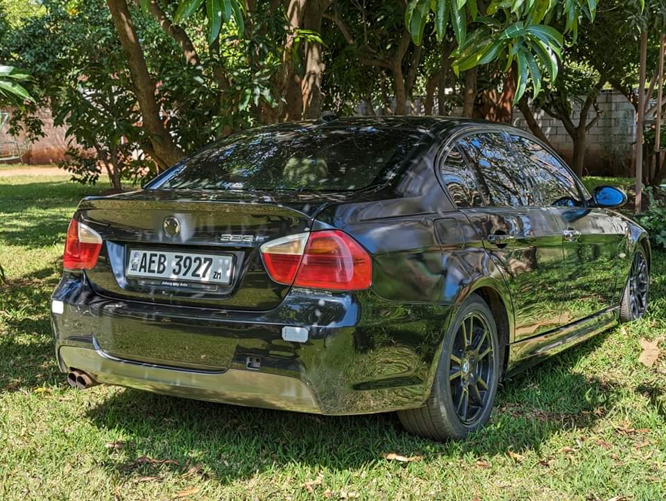 JalopyMotors's tweet photo. K65,000 Negotiable

2005 BMW 323i
2.5cc #N52 Engine
200,000Kms
Shiftable Automatic + Cruise Control 
#SA Spec
Leather Seats
#Sunroof
Need: New Battery, Steering Rack
Location: Makeni Bonaventure, LUSAKA
K65,000 Negotiable
Call/WhatsApp ~ 0965465890
#zedtwitter https://t.co/ncJHnSHoMc