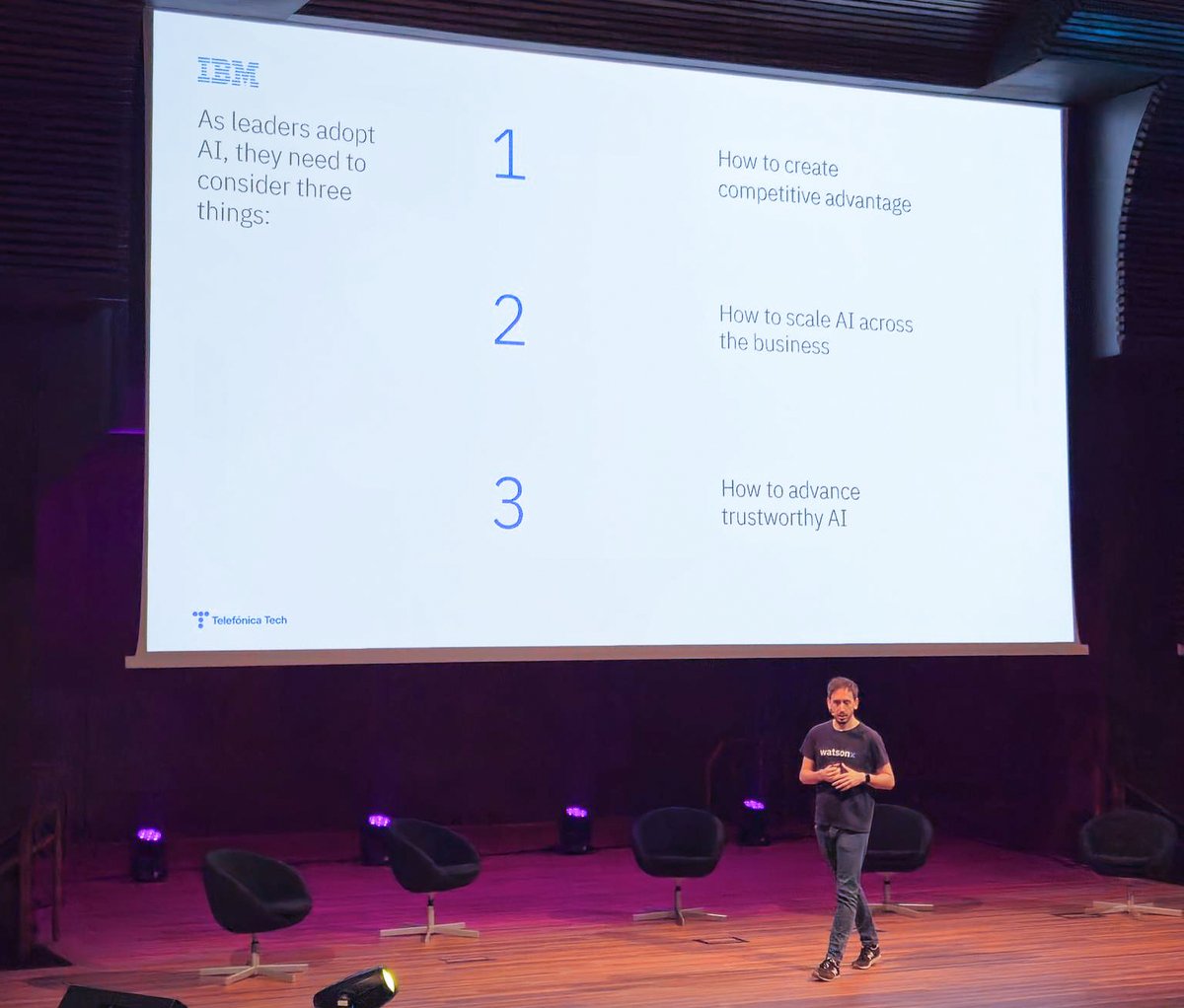 TelefonicaTech's tweet photo. Durante el #AITechSummit hemos liderado junto a @IBM_ES la ponencia "#IA aplicada a entornos empresariales en 2024". 💼
¿Con quién hemos contado? ⬇
🔵 Manuel De Luna Amat, Data Scientist en Telefónica Tech.
🔵 Jose Ventura Martínez, IBM Data & AI Sales Territory Leader. https://t.co/oxZ31mlI3g