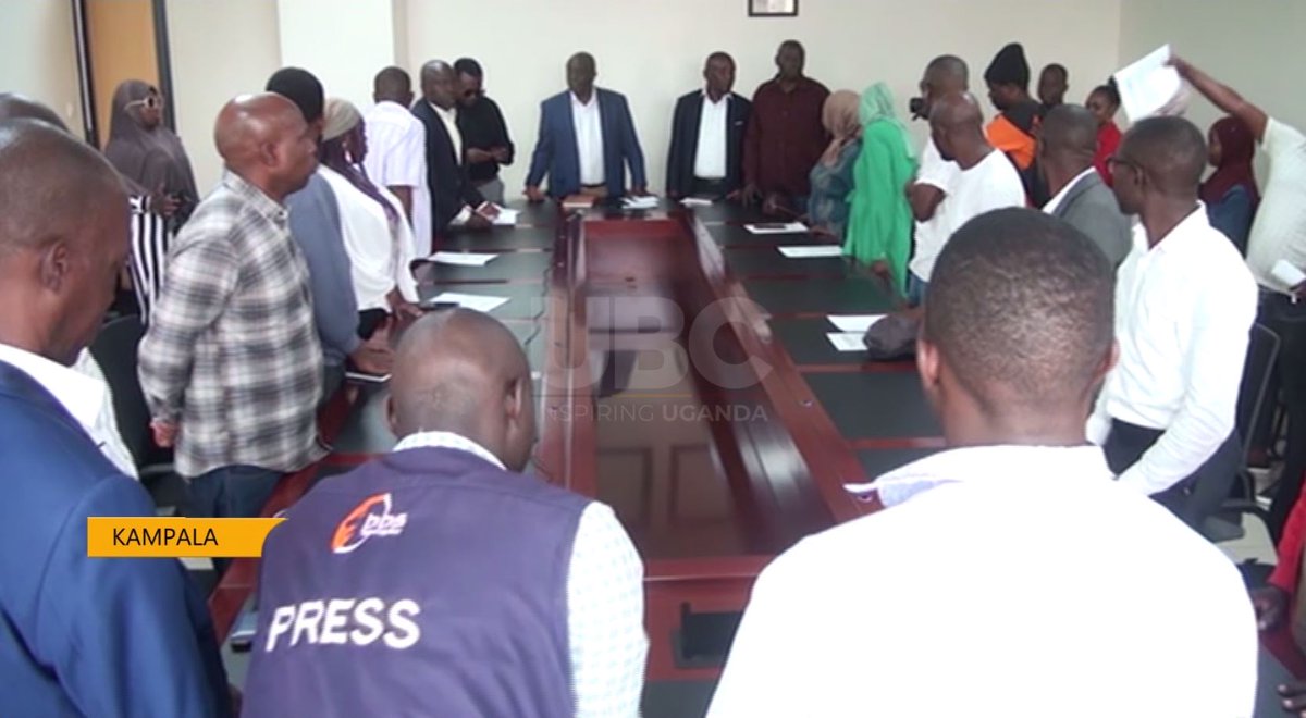 Ugandans repatriated from Turkey, led by Chairman Hajji Yasin Kayondo, are calling on the government to facilitate the utilization of their acquired skills to tackle unemployment challenges back home.
Link: youtu.be/AVEDJRbqZmI
#UBCNews | #UBCUpdates