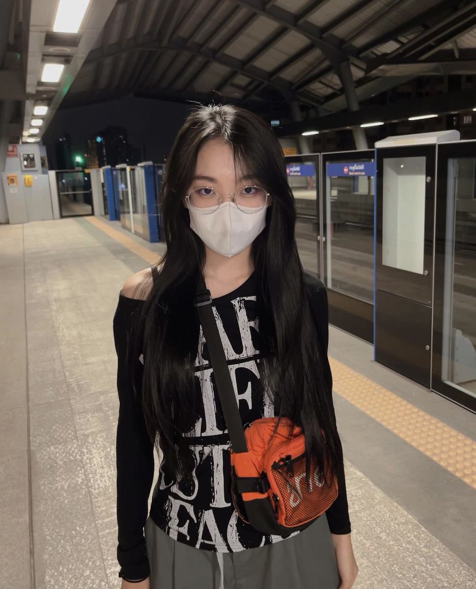 𝘯𝘪𝘯𝘪 ꕤ tweet media