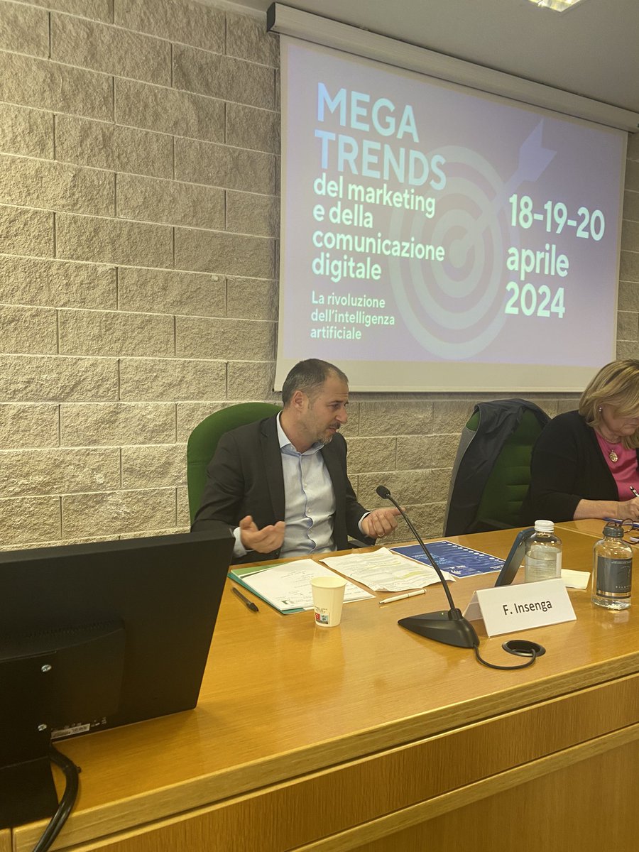 #MEGATRENDS2024 '#Editori e #giornalisti sono perciò di fronte a una #scelta che pesa sulle possibilità di costruire un futuro, mai come in questo momento così condiviso, per #editoria e per #giornalismo.' 🎙️@FabioInsenga Vicedirettore, @Adnkronos