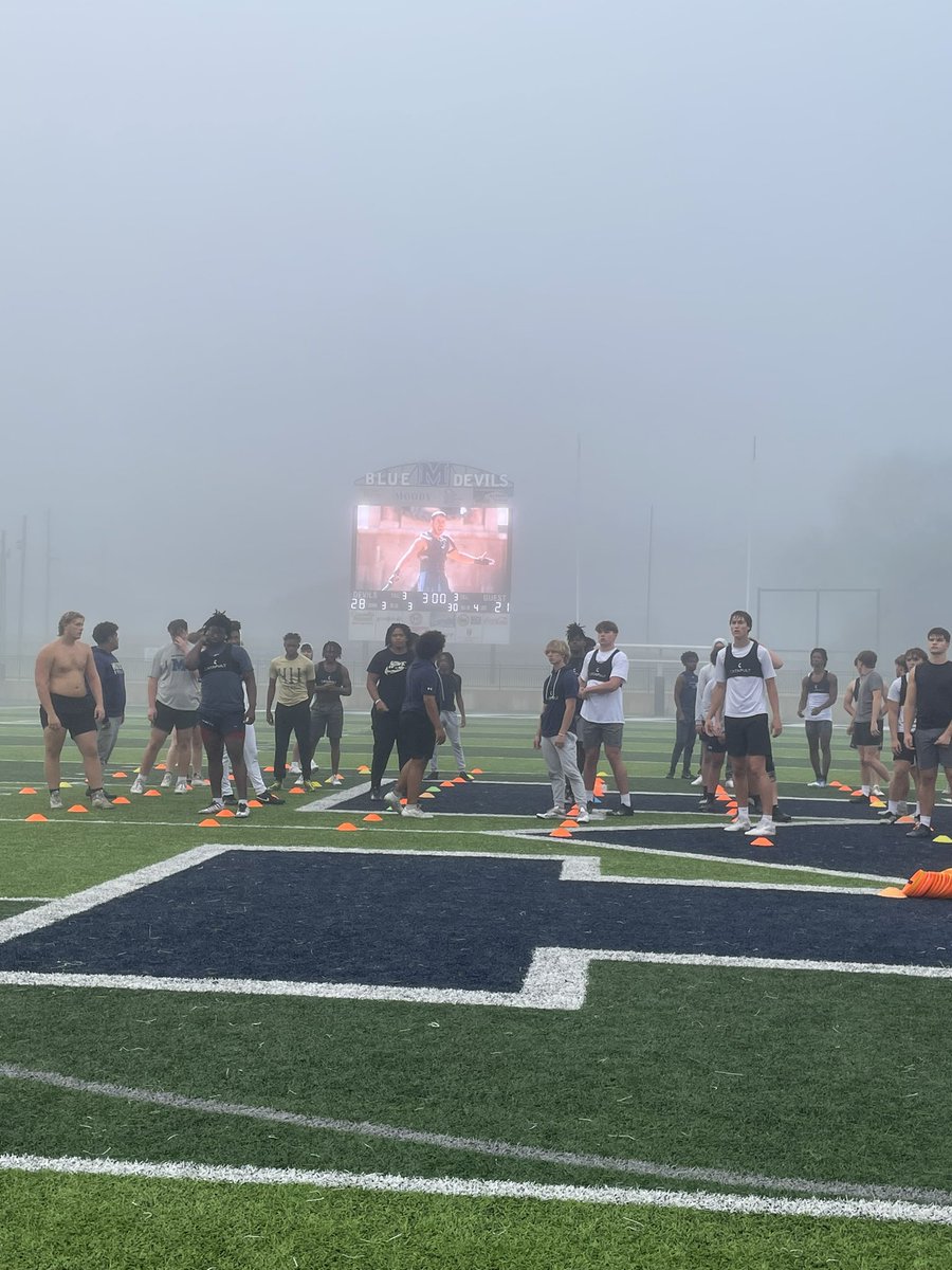 “Whatever comes out of these gates , we’ve got a better chance of survival if we work together “ @MoodyFBall @Camwillis_ #411Boys