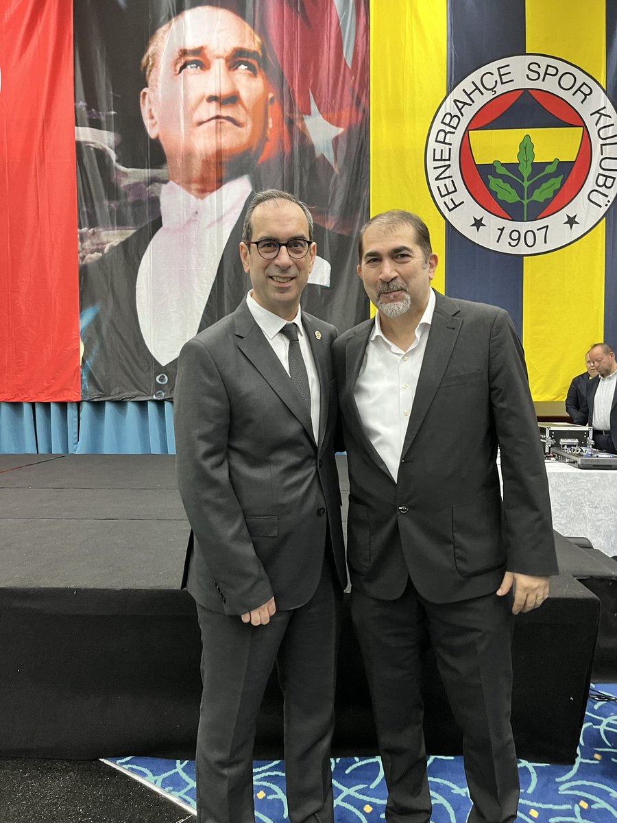 Fenerbahçe’nin en genç YDK başkanı , Fenerbahçe’nin kulüp hafızası, spor hukukçusu, bedel ödemiş büyük Fenerbahçe’li. Yolun açık olsun. FENERBAHÇE KAZANACAK @SntMSM