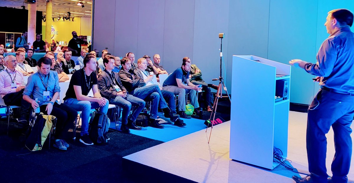 🎙️ Calling All #vCommunity Innovators! The #VMwareExplore TechTalk CFP is live! Submit your proposals for the always-popular CMTY Theatre, in The Hub again this year. Submit at #VMware Explore CFP Portal & select 'Community Quick Talk'. More details: ow.ly/9IA750R8GZ2
