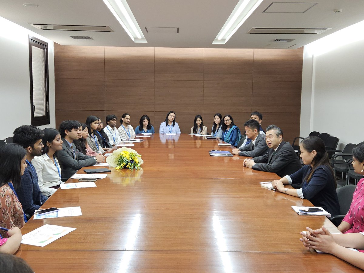 JapanAmbIndia's tweet photo. Delighted to host research scholars from the School of International Studies, JNU for an interactive session at the Embassy. Happy to know the future of Japan-India special partnership lies in the hands of these ignited minds✨ https://t.co/2Wgosk2Kyk
