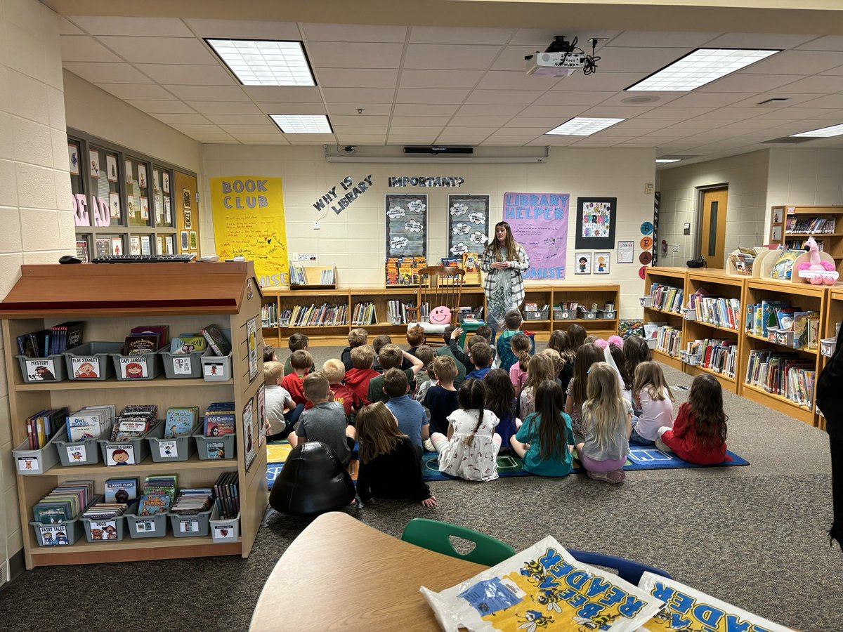 Kindergarten enjoys learning about Earth Day🌎 🌳 <a href="/hutchingsele/">Hutchings Elementary</a>
