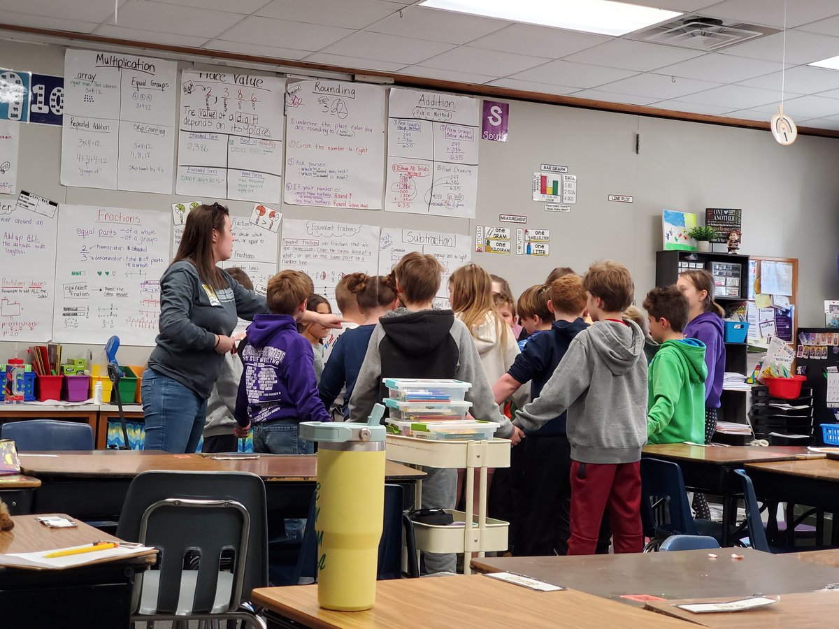 We love teaching students about our natural resources! As part of our Trees & Seeds program, our education team visited 3rd graders at Tekamah-Herman Elementary, where students learned about different structures of a tree & the importance of trees in our everyday lives.