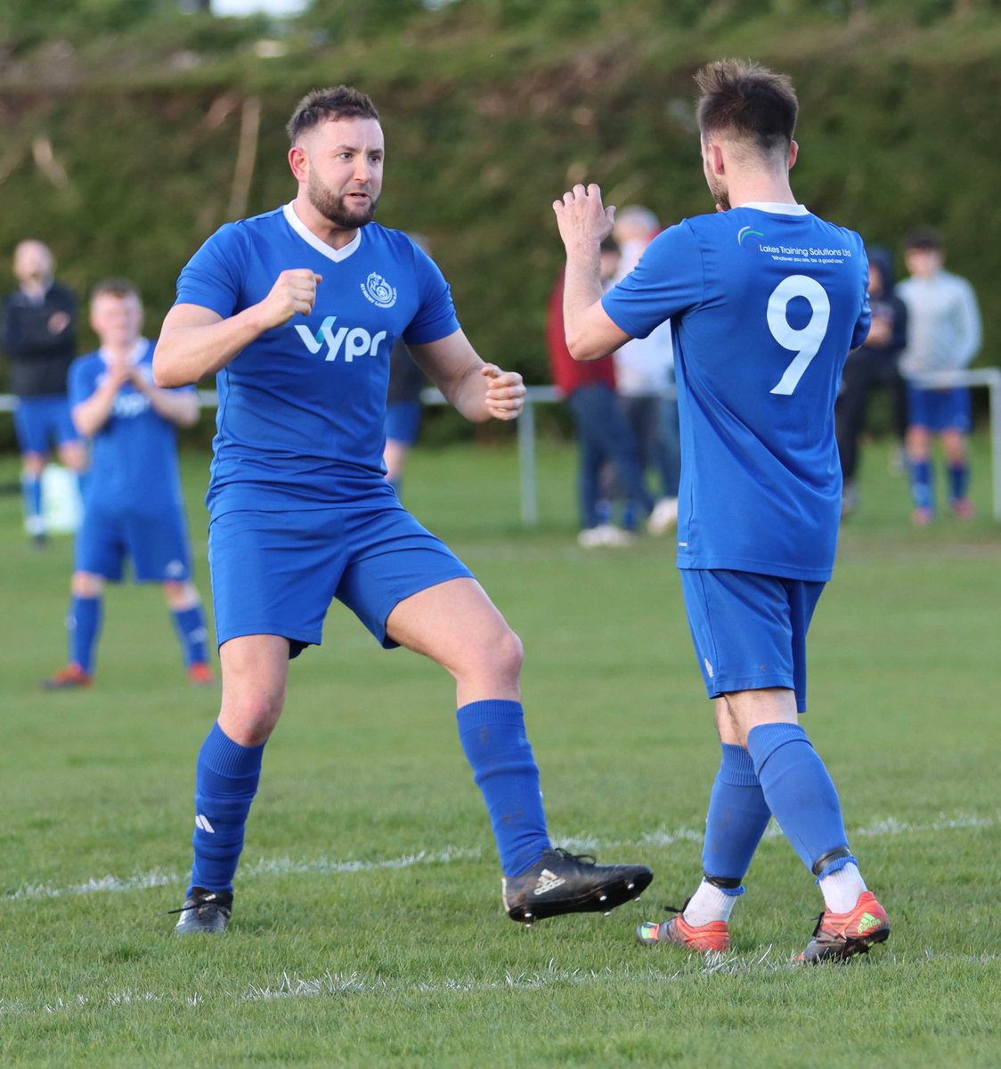 Congratulations to @kirkbylonsfc Reserves who progressed into the final of The Austin Wrens Trophy An article and photographs can be found inside this weeks edition of the Kendal & District Sports Review check out the link below: kendalanddistsportsreview.com/post/kirkby-lo… @WestmorlandFL