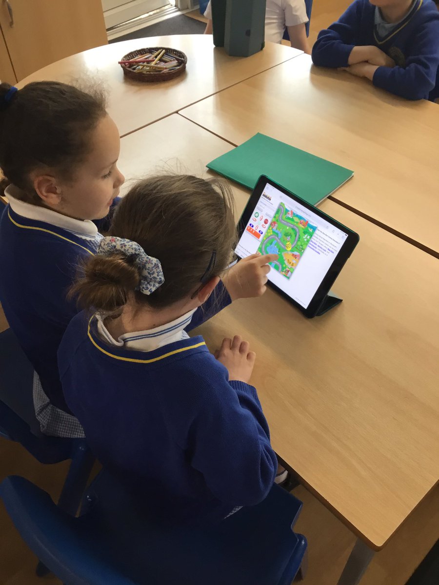 olpsprimary's tweet photo. Year 2 are having lots of fun using the online bee-bots. We have been creating sequences of instructions for them to follow! #olpscomputing https://t.co/jSJ45ZrkU0