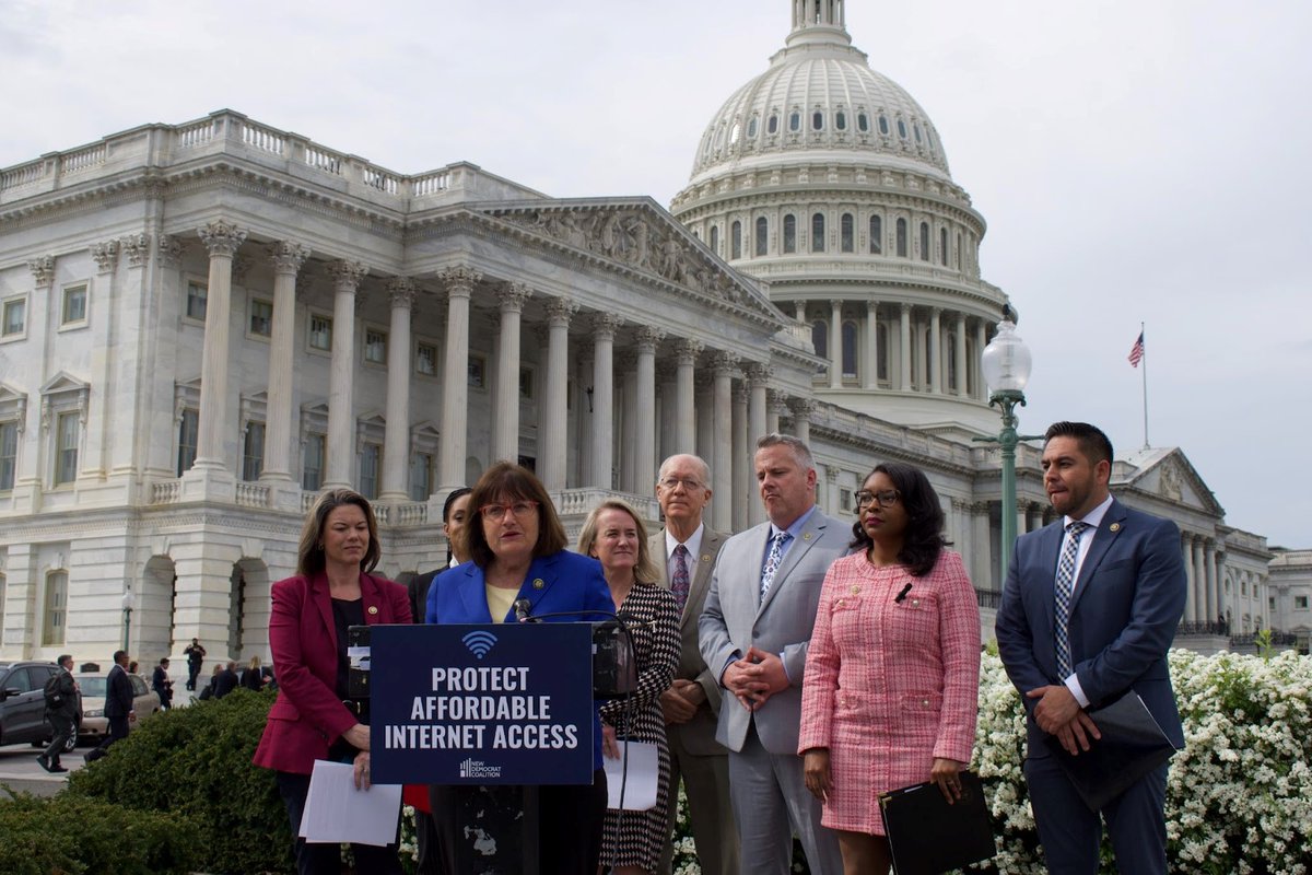 Access to reliable, affordable internet isn’t a red-state or blue-state issue—it’s a necessity for participating in our 21st-century economy. Yesterday, I joined my @NewDemCoalition colleagues in urging @SpeakerJohnson to extend the bipartisan Affordable Connectivity Program.