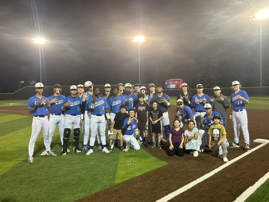 CyCreekBaseball's tweet photo. Future Cougar Night success including W picture! Next game will be at Spring Woods Friday 7PM thank you to all the Future Cougars for coming out! https://t.co/75vzOsjnpL