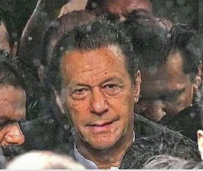 Day 255 without him
#عمران_کو_رہا_کرو
#ReleaseImranKhan 
#ہم_نہ_باز_آئینگے_محبت_سے
#غلام_نہیں_آزاد_پاکستان
#ظلم_کا_بدلہ_ووٹ_سے