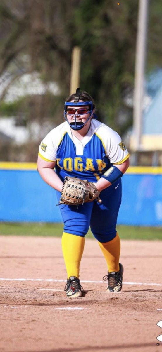 MoeAdkins2026's tweet photo. Big 2-0 win last night against the #2 team in the state!!! Securing the #1 seed for sectionals!! 9 K’s 2 H!!! Let’s go!!!! @CoastRecruits @Softball_Home @IHartFastpitch @SBRRetweets @LegacyLegendsS1 @SoftballRecruit @SoftballNext https://t.co/p677eP2FFh