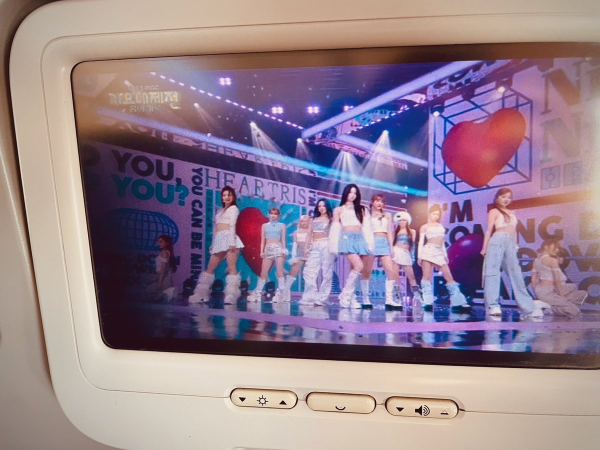 Found MBC 가요대제전 from the inflight rentertainment, I was glad to watch NiziU’s performance again… they were really admirable, NINA was wonderful☺️ Recalling the memory to cheer up there…can’t wait to experience the excitement again🍀 화이팅🌈닛팅💙

#NiziU #니쥬 #WithU