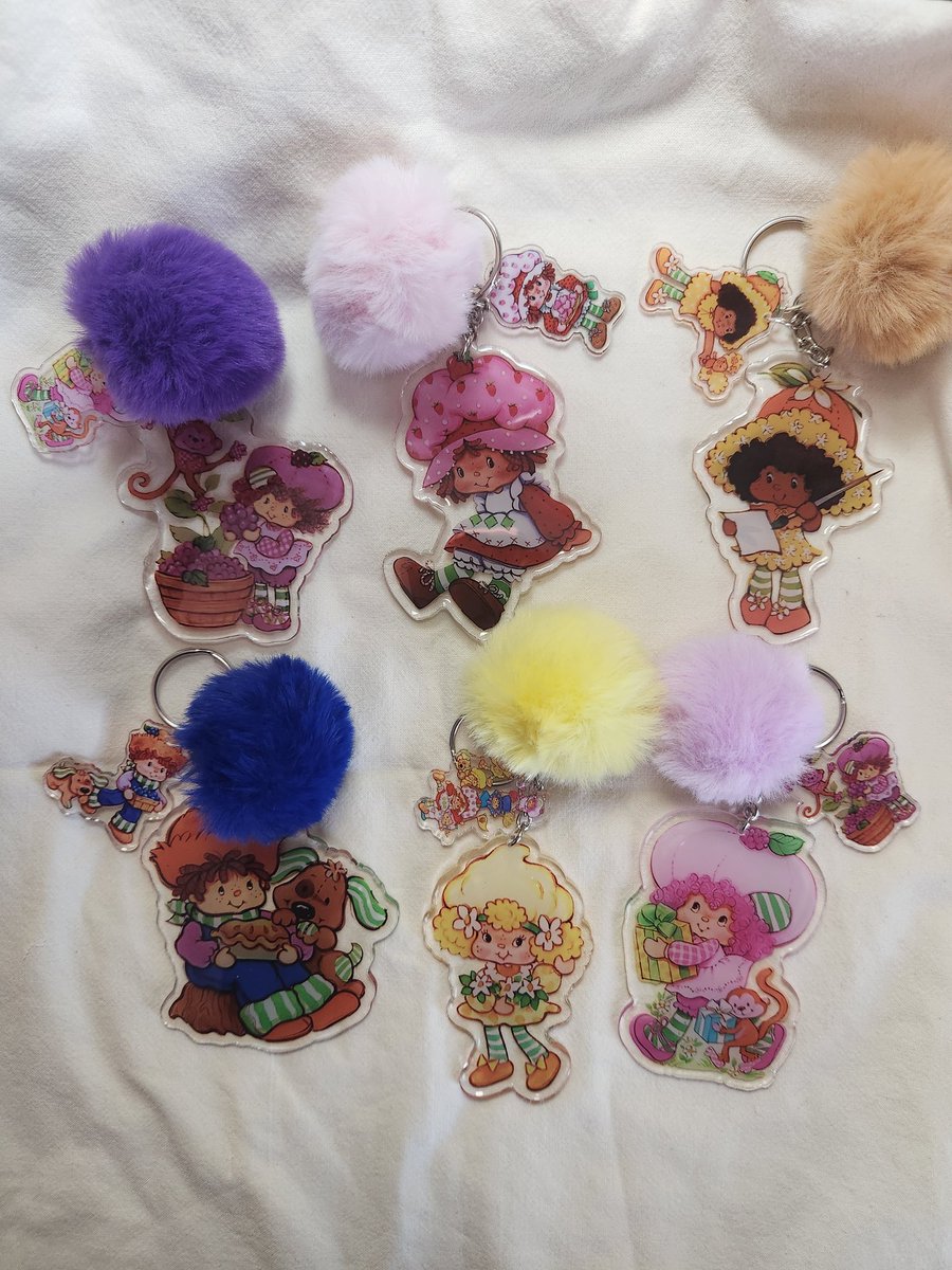 New Straeberry &amp; Friends turned out perfect!! #handmade #creativecreationsbyheather #shopsmall #keychains