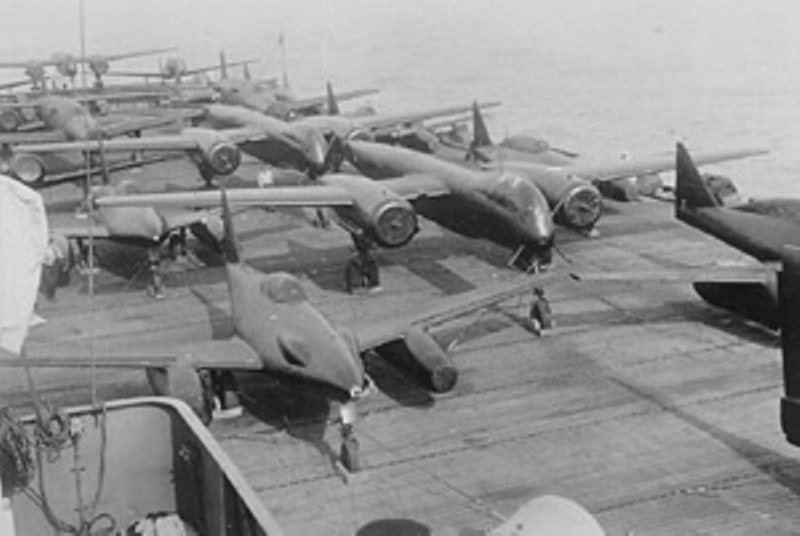 Ele geçirilen Luftwaffe uçakları HMS Reaper ile inceleme ve test için İngiltere'ye götürülürken. #modofwar