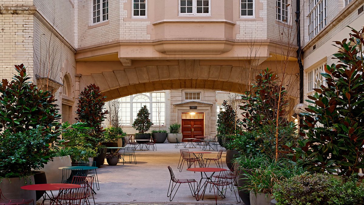 The Gilbert and One Lackington by @StiffTrevillion Architects.

Our rationalisation of two inter-connected buildings on the City fringe – a 1930s former members’ club by Giles Gilbert S…

Check out the full story 👉 zurl.co/yNeZ (@Architizer)

#workplacedesign #design