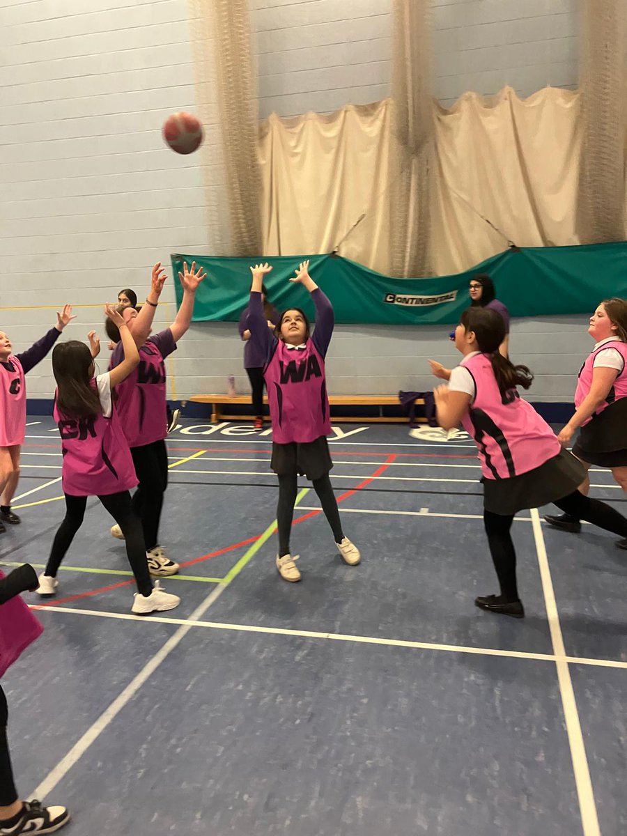 OPA_ParkHill's tweet photo. A fantastic girls sports event at OACF this week. All Y5 girls took part in a Basketball Competition hosted by the PE department and the Y9 Sports Scholars. 
#Collaboration https://t.co/7Dj6j7XWA2