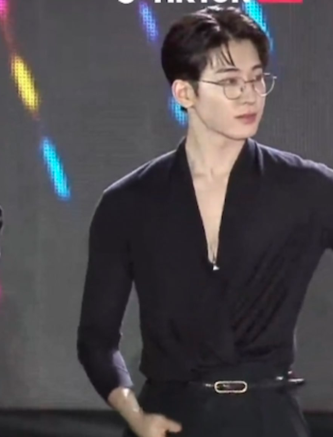 AboutMusicYT's tweet photo. SEVENTEEN's Wonwoo at the Golden Disc Awards, 2023. https://t.co/JAxQewVjp2