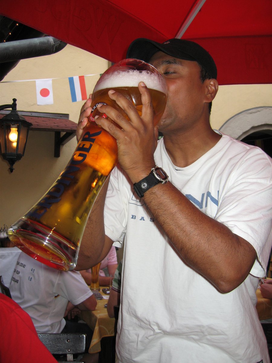 davedutchSF's tweet photo. Reliving some great memories from Germany. Where can I get a beer like that in the US? https://t.co/hSUiAfGlAw