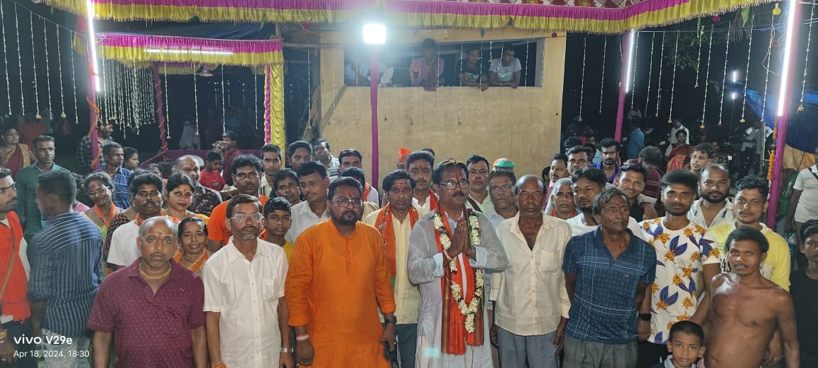ArunPaulBJP's tweet photo. উলুবেড়িয়া দক্ষিণ বিধানসভার হীরাপুর অঞ্চলের হীরাগঞ্জ পুরাতন ঘেয়াঘাটে গঙ্গা পূজা অনুষ্ঠানে।
#joygangamata https://t.co/F1ehCc2Zwl