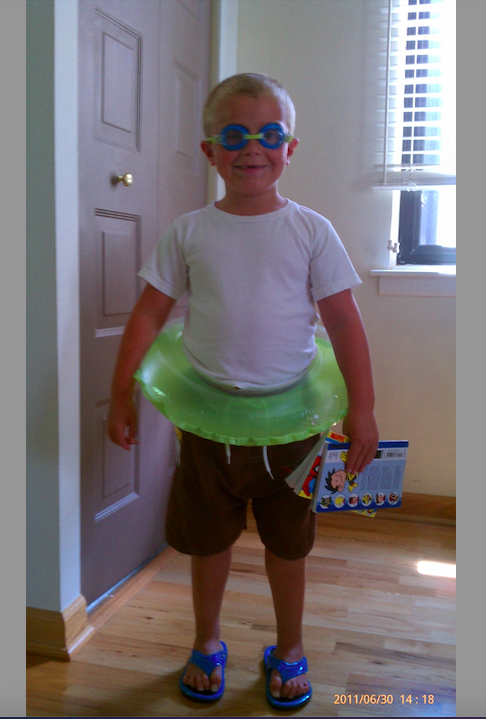 <a href="/aaronjackarts/">Aaron Jack Arts</a> My kid. Always. <a href="/JustBrodyArt/">JustBrody.tez</a>