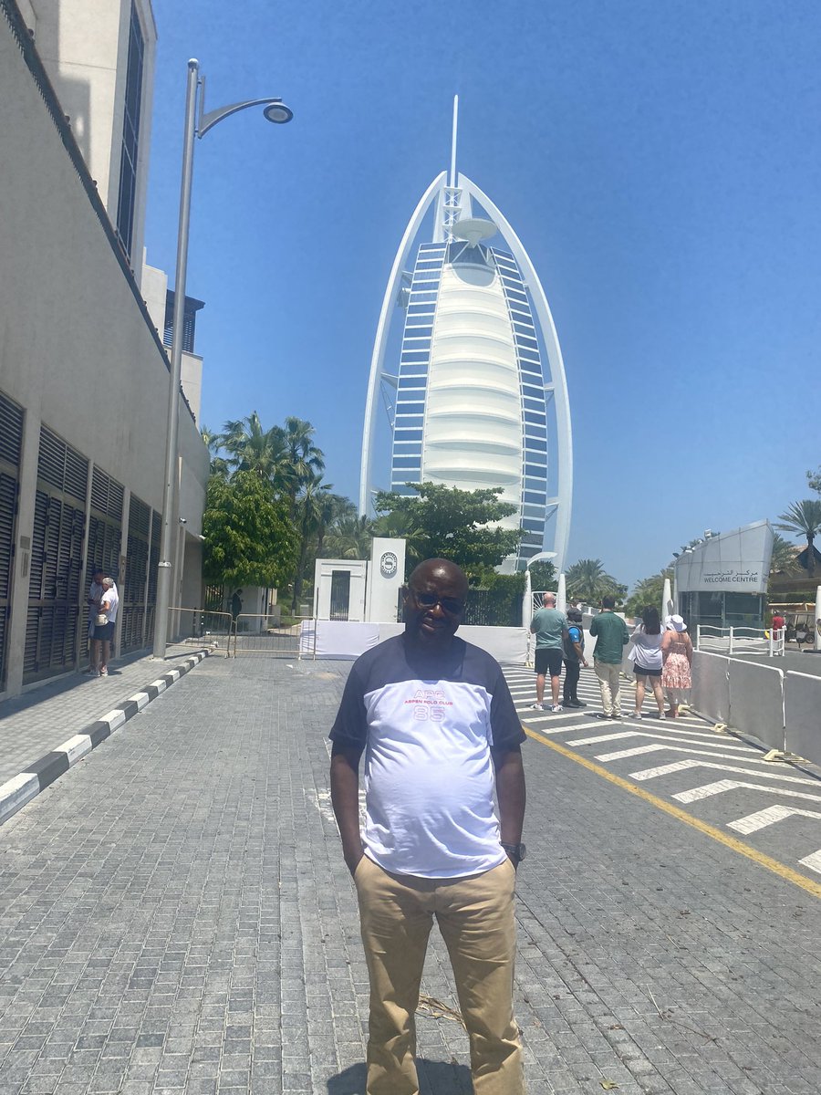 Several rds remain closed after Tuesday’s torrential rains. Nevertheless, we’re back to Jumeirah 4 yrs later. This is the center of opulence. Frame 1 is Buj Al Arab Hotel. A rm is $22,000 a night. Frame2: Atlantis Royal; Beyoncé was paid $35m to sing for an hour at it’s opening