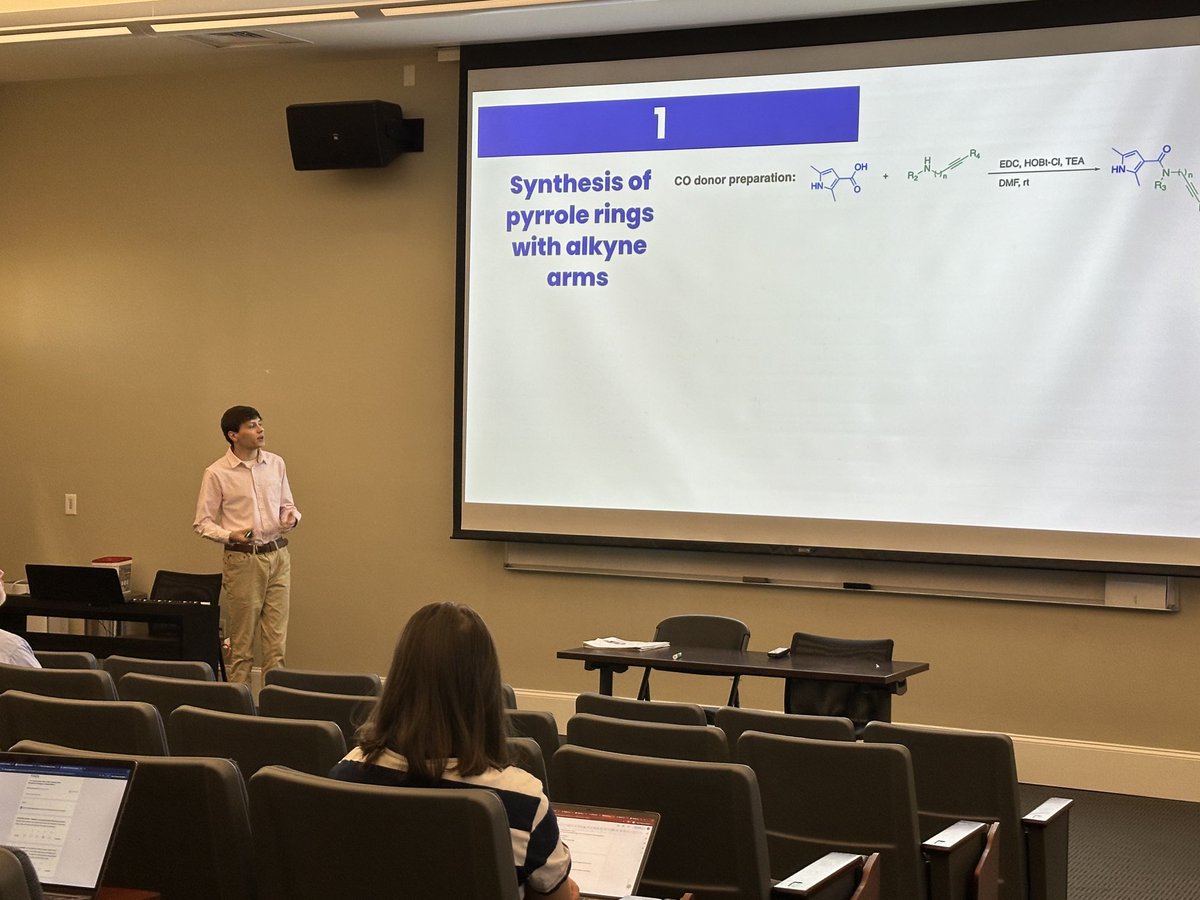 YoungShull's tweet photo. Today is ⁦@presbycollege⁩’s Honors Day symposium. Time to highlight the awesome work done by our students.

First up, @PolattyAndrew⁩ presenting his work on creating prodrug candidates for carbon monoxide therapaeutics. There are some exciting hits that respond to ROS! https://t.co/iAtTHwQ0YT