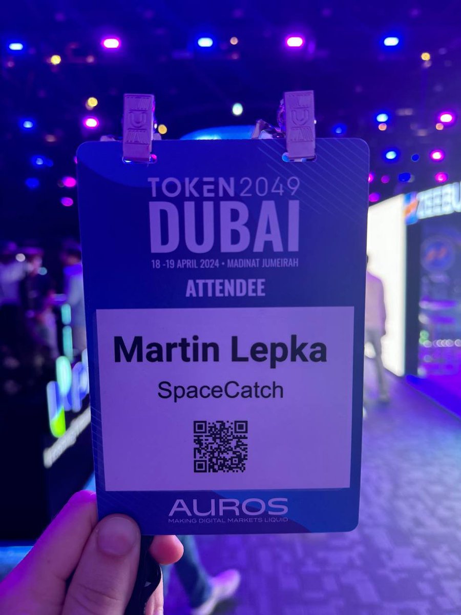 #Catchers! Want to meet with us? Text us through the official Token2049 app 📲! #Dubai #Token2049 #SpaceCatch