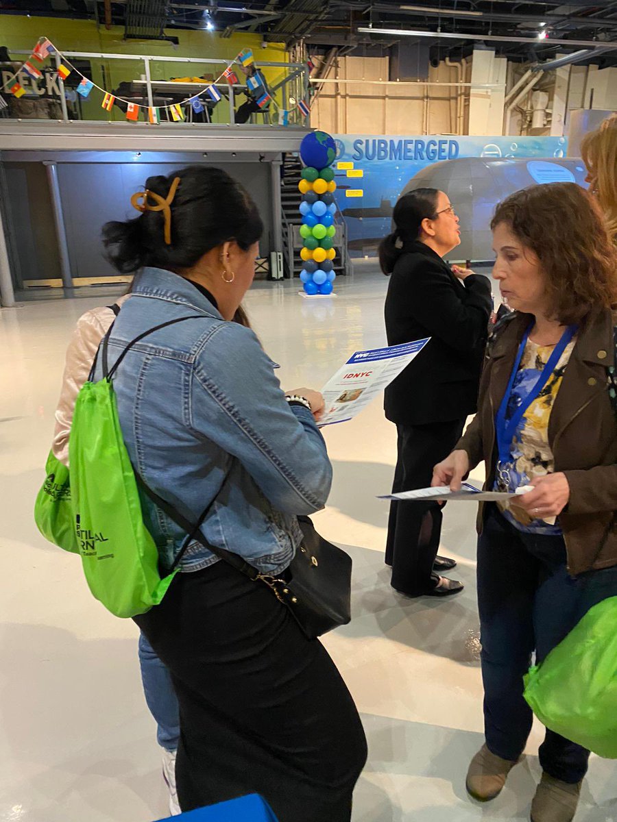 Team MOIA was at @IntrepidMuseum yesterday for a Multilingual & Family Conference hosted by @NYCSchools 👨‍👩‍👧‍👦 We tabled alongside @CUNYCitizenship, @thenyic, @AFCNewYork, & @masanyorg, sharing city resources available to families & children regardless of immigration status.