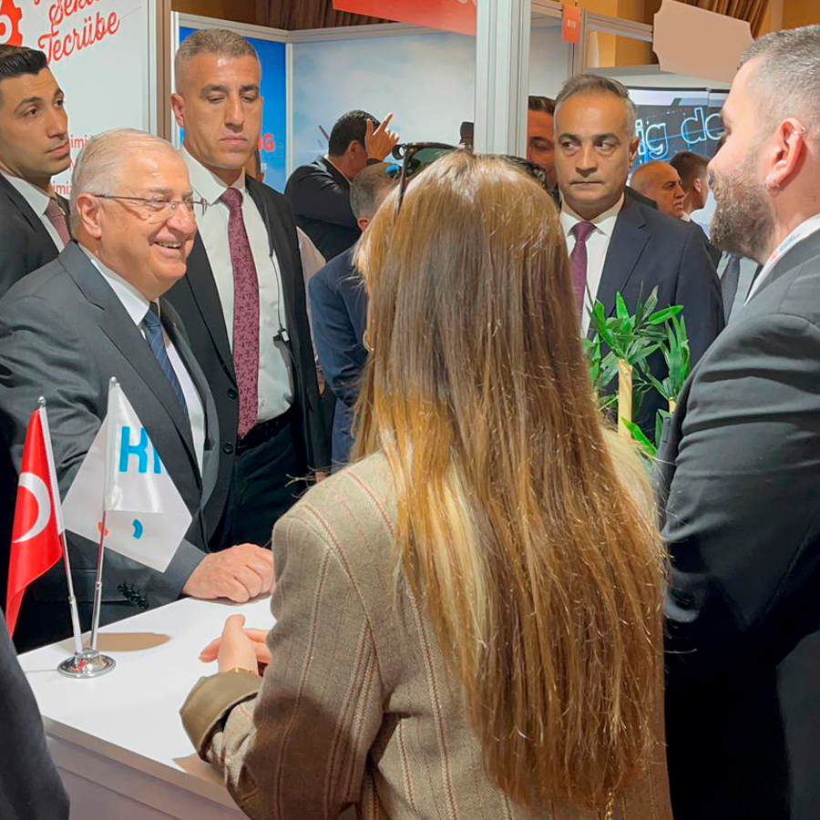 ICDDA Savunma ve Havacılıkta Endüstriyel İşbirliği Günleri etkinliğinin ikinci gününde Milli Savunma Bakanı Sayın Yaşar Güler, Karel standını ziyaret ederek çalışmalarımız hakkında bilgi aldı.
#karel #savunmasanayi