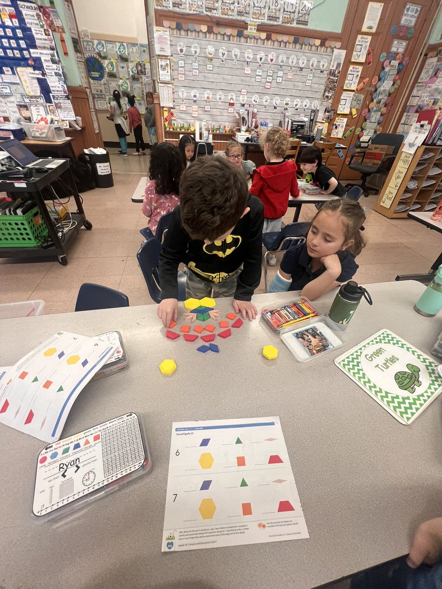 Maestrajenn's tweet photo. Students enjoyed this “discover” activity. They investigated and created a design using 6 and 7 pattern blocks. #decomposing6and7 #shapesrecognition #mathtalk #accountabletalk #mathematicseducationmonth @School5Yonkers @YonkersSchools https://t.co/KmqvwcpvH2