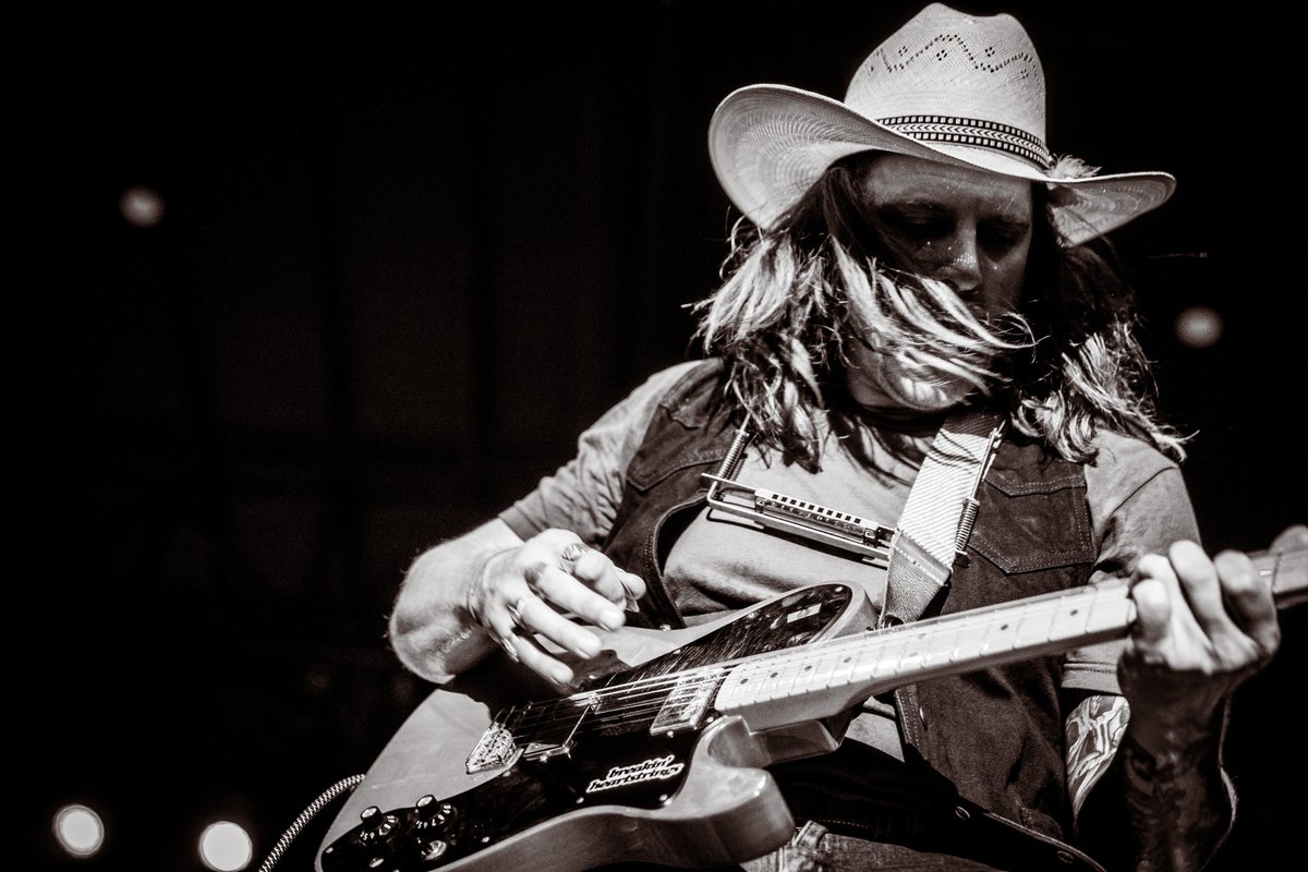 christinafedd's tweet photo. Electric Rodeo @robleinesmusic https://t.co/kO5XicSZ5Q
