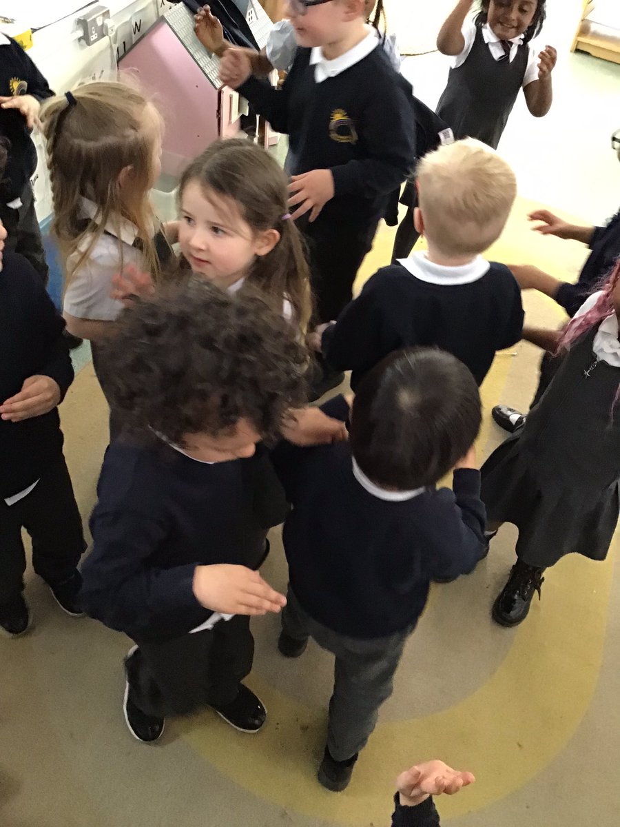 MRPA_Science's tweet photo. Being buzzy bees as we listen to and appreciate the music in The Flight of the Bumblebees in our music lesson. #mrpalearning #mrpamusic @MRPA_Music https://t.co/SAGAtPvjJ7