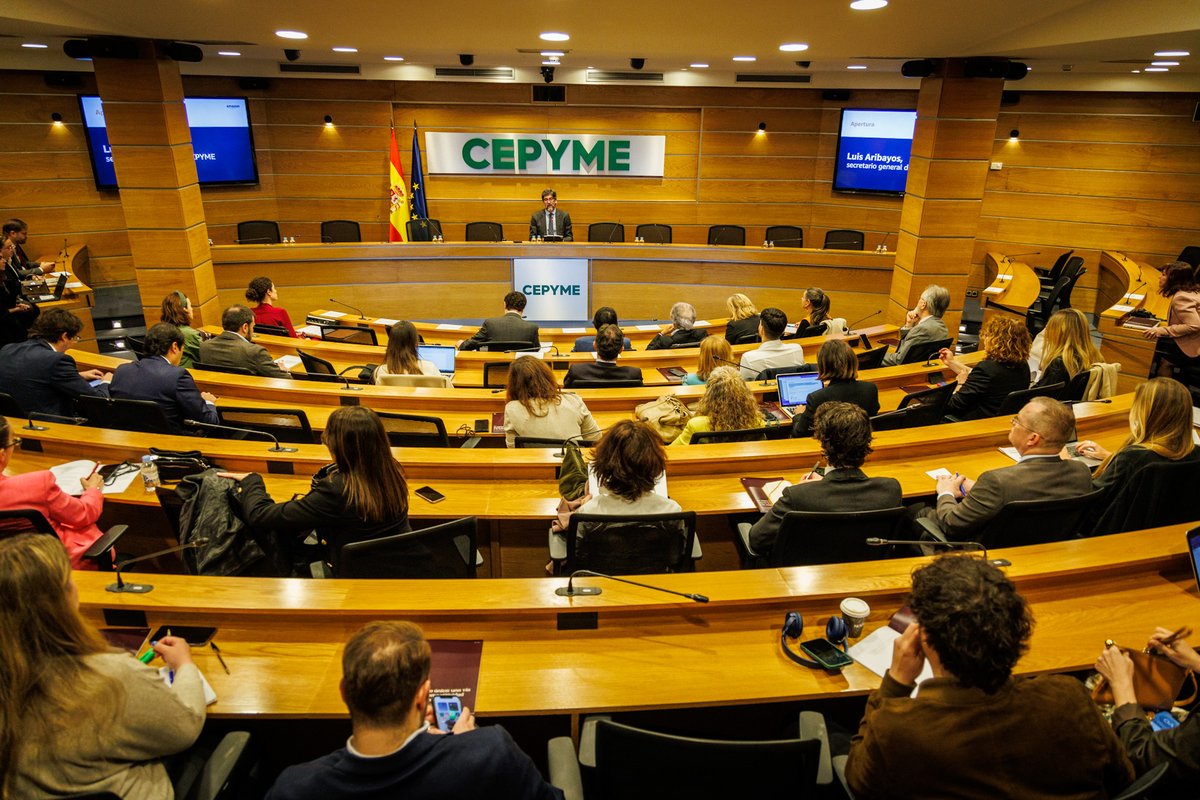 AmazonNewsES's tweet photo. Un 98% de las #pymes españolas ve el Mercado Único como fundamental, aunque pide simplificar normas para aprovechar su potencial, según el estudio que hemos presentado hoy en la sede de @cepyme_ en Madrid. 

Más info aquí 👇 
https://t.co/u5jQ41cJok https://t.co/Y8UKGk9OJr