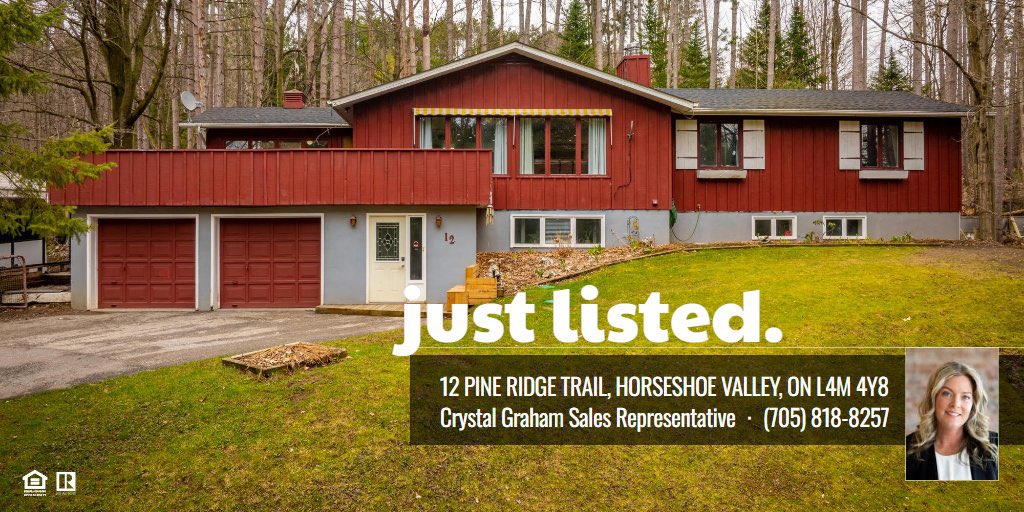 CrystalGSells's tweet image. 🚨NEW LISTING! 🚨

🔑OPEN HOUSE Saturday April 20th 1-3pm🔑

⛳️⛷️🏡 12 Pine Ridge Trail 🏡⛷️⛳️ 

MLS #40571724

Nestled in the heart of Horseshoe Valley overlooking the golf course and ski hills you'll find this sprawling raised bungalow! 

threesixtysnap.hd.pics/12-Pine-Ridge-…