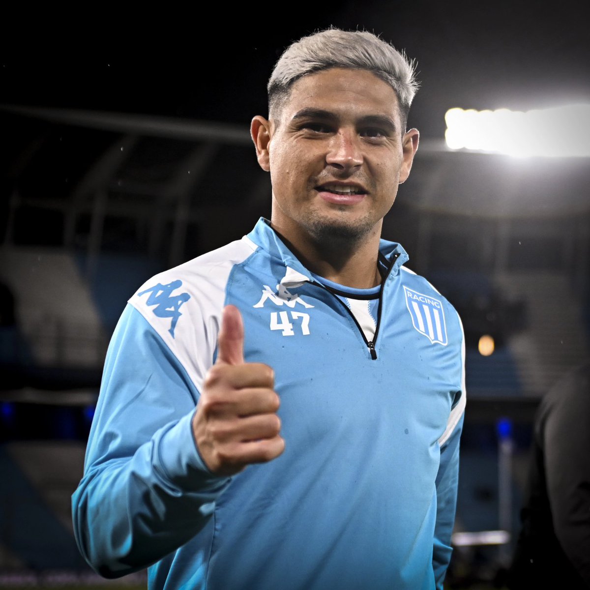 RacingClub's tweet photo. 𝐌𝐚𝐱𝐢 𝐒𝐚𝐥𝐚𝐬 👊🏻
#EstoSigue https://t.co/AX177Irz8z