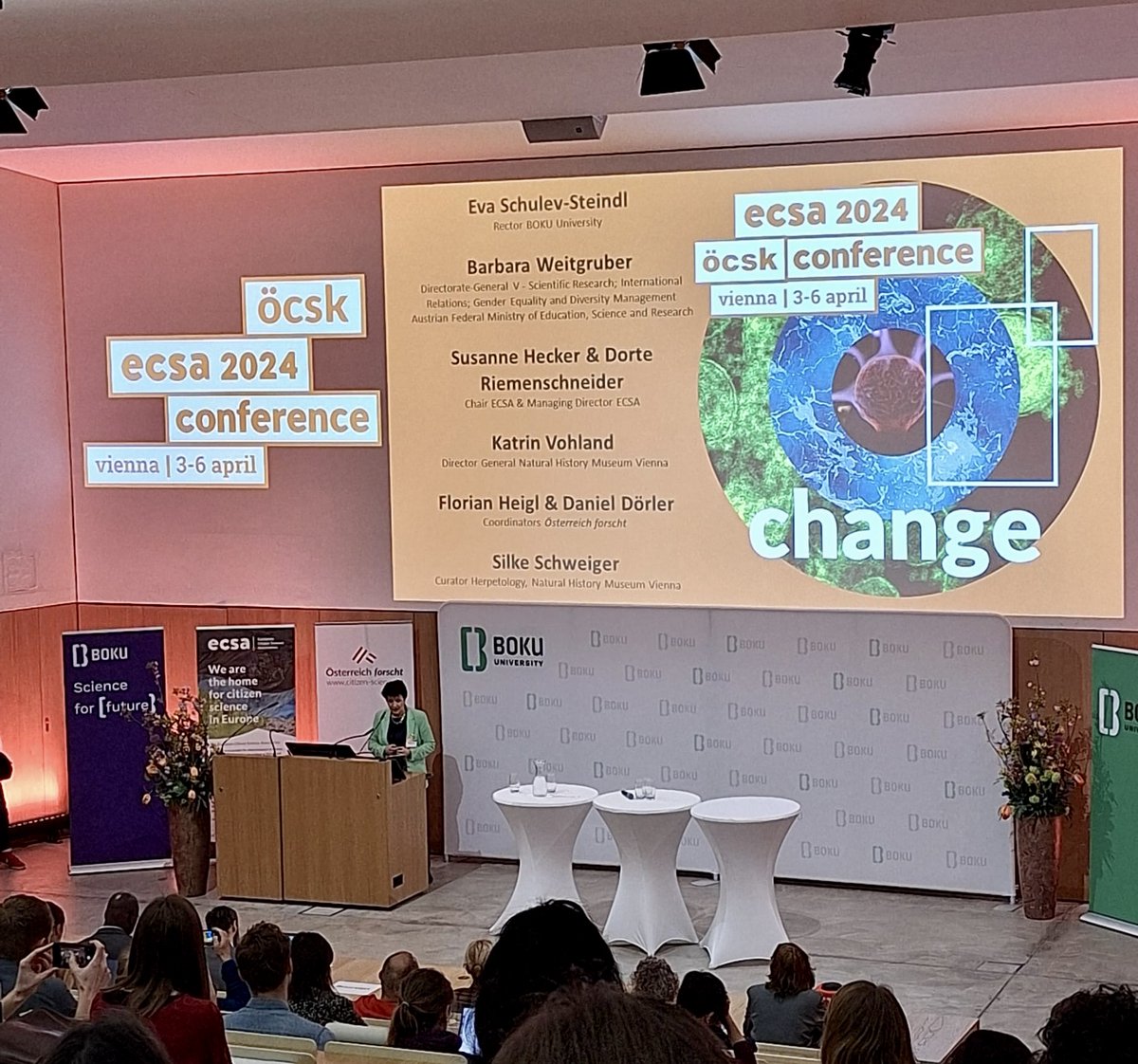 Wir waren gemeinsam mit der <a href="/vznrw/">Verbraucherzentrale NRW</a> bei der European Citizen Science Konferenz der <a href="/EuCitSci/">European Citizen Science Association</a> in Wien, um unsere Citizen Science Projekte zum Thema Energie und Mobilität aus #MehrwertRevier vorzustellen.  #CitizenScience #MehrwertRevier #ECSA2024