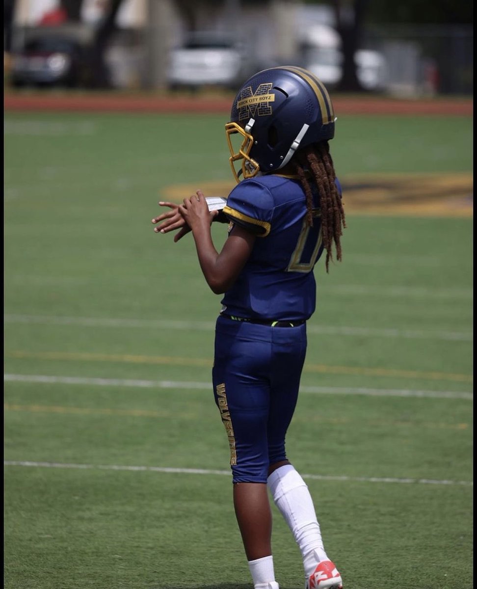 thatgirllunique's tweet photo. tell em don’t play with you, i’m proud of you!❤️❤️ #mystar #littlebrother #football #track #baskeball #7v7 #iloveyou #thefuture #everythingcustom #helikethatfr #ifykhimthenYK! https://t.co/vjKZqXG6XI