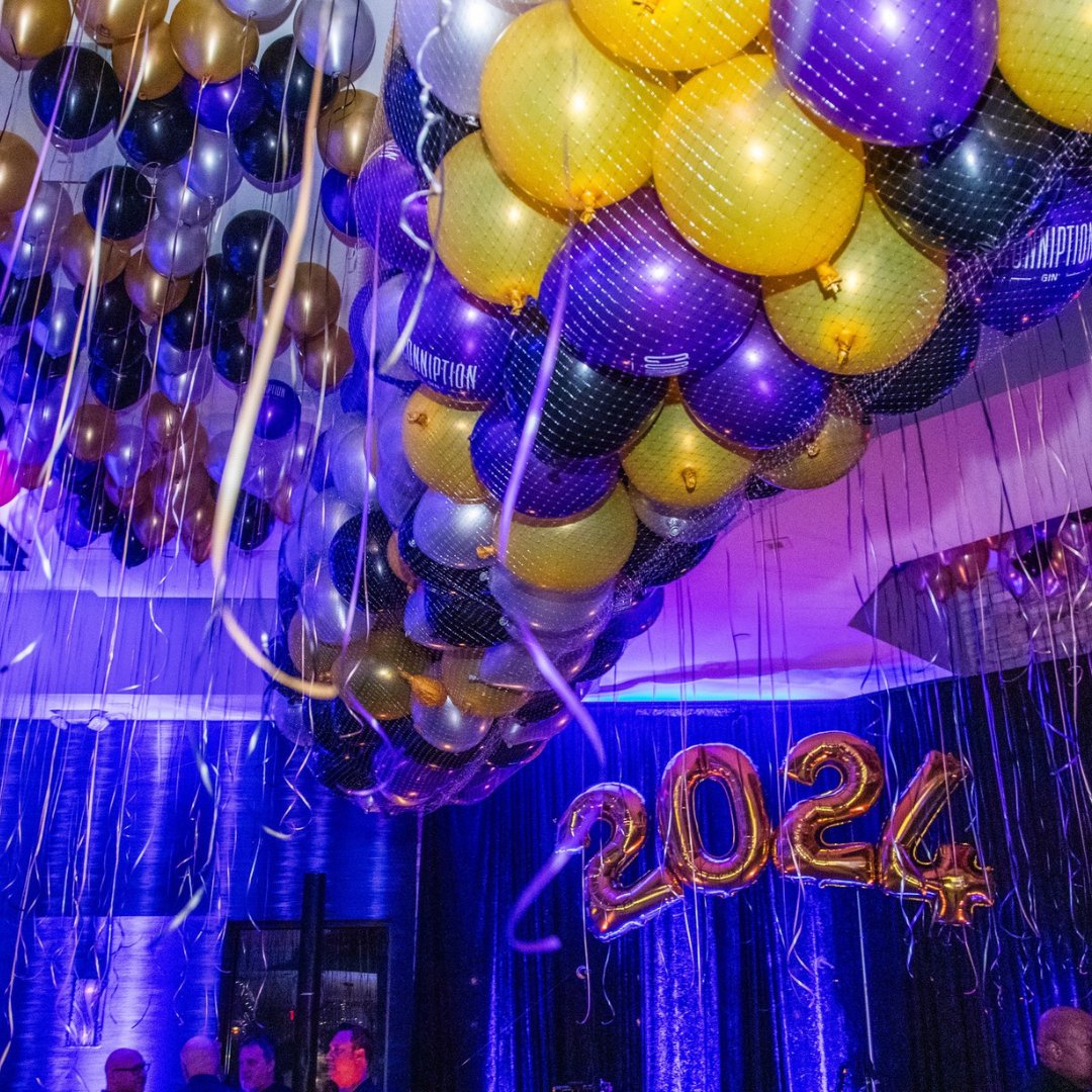 aspringofhope's tweet image. Throwing it back to our NYE Party feat. Pommery Champagne, DJ spinning hits in the Conniption Lounge Handcrafted Cocktails &amp;amp; Sommelier-Selected Wines 5-Course Dinner w/ Chef Pushkar, Entertainment by Joe Bachman &amp;amp; Friends, Balloon Drop, Dancing and so much more!
