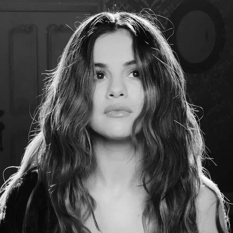 .@SelenaGomez’s “Lose You To Love Me” has now surpassed 1.2 BILLION streams On Spotify.