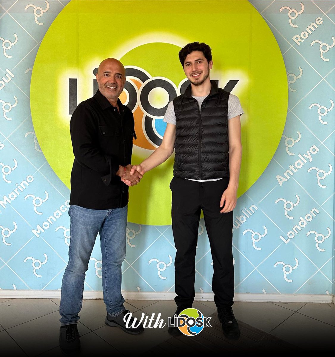 Fransa'dan gelen yeni ESC gönüllümüz Umaev Marat'a hoşgeldin diyoruz.

We welcome our new ESC volunteer, Umaev Marat, who has come from France.