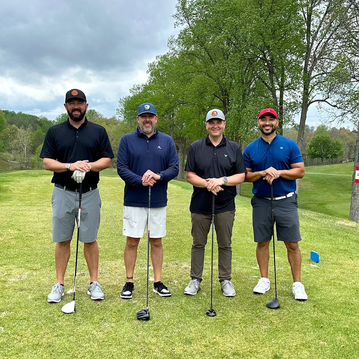 Team CNB had so much fun playing in the golf scramble fundraiser for Shopville Elementary School yesterday at Eagles Nest Country Club! #cnbsomerset #movingforwardtogether #cnbcares