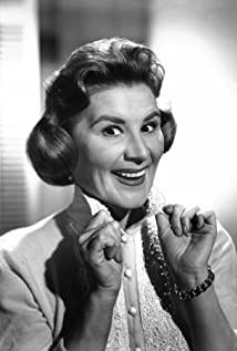 This character actress passed away in 2017 at the age of 94. Who was she?  Find out with link... myoldtv.com/daily_char_act… #classicTV #trivia